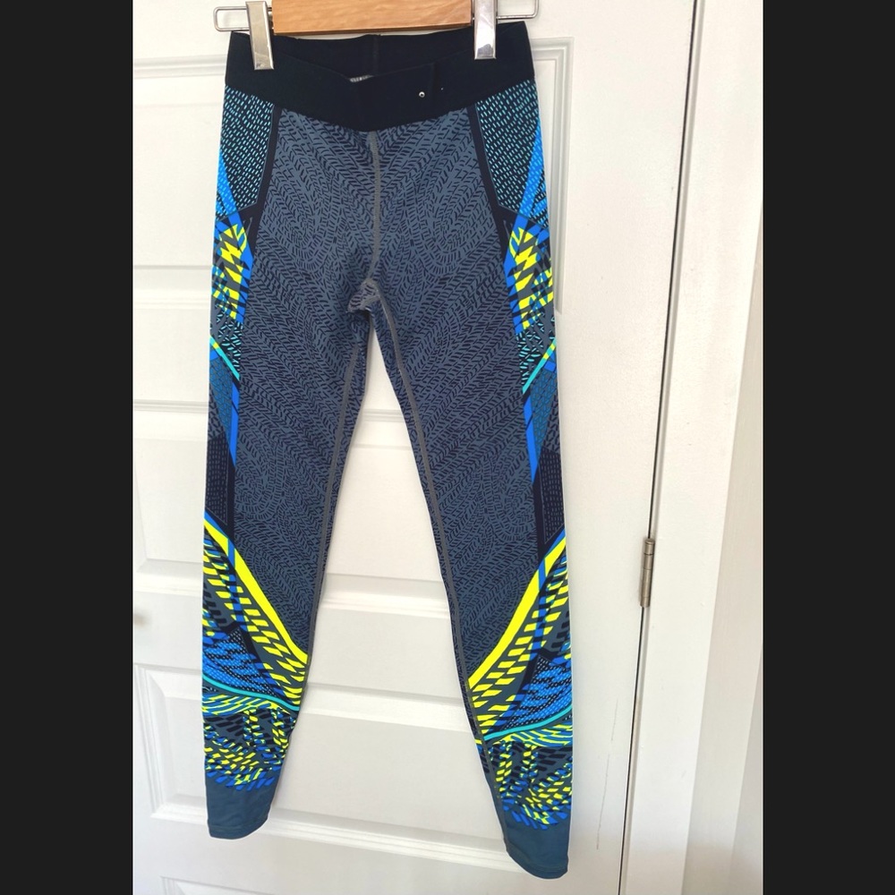 Gapfit women’s legging.